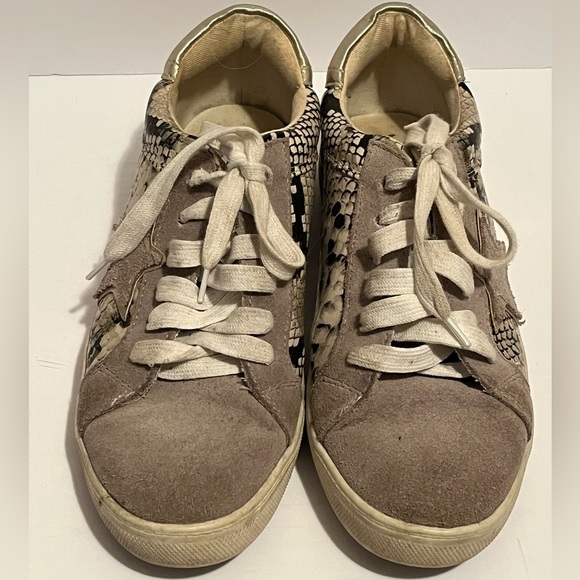 Steve Madden Amalfi Women's Metallic Python Snake Star Sneakers - Picture 9 of 14